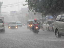 Hujan Disertai Petir dan Angin Kencang Berpotensi Landa Riau Akhir Pekan Ini