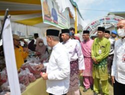Gubernur Riau Tinjau Operasi Pasar di Kandis
